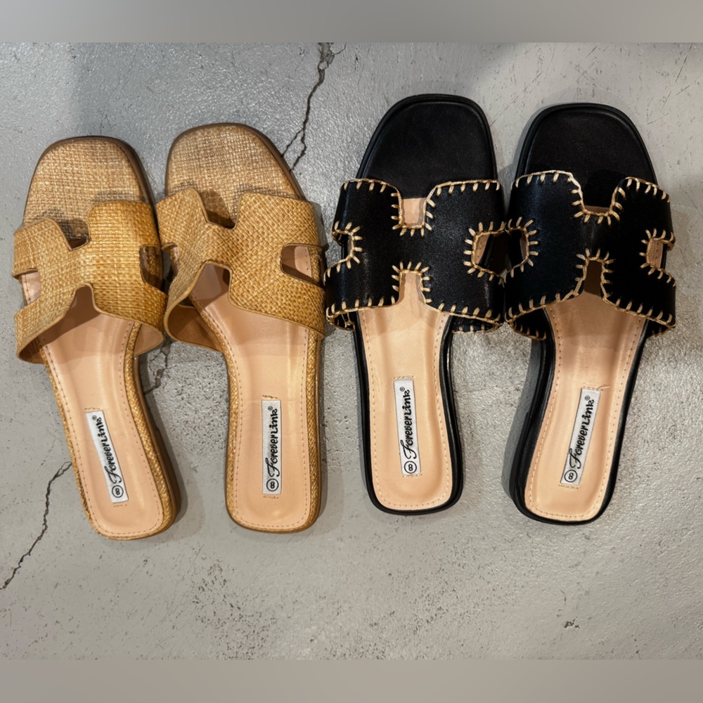 Forever Link Women's Black and Gold Slide Sandals